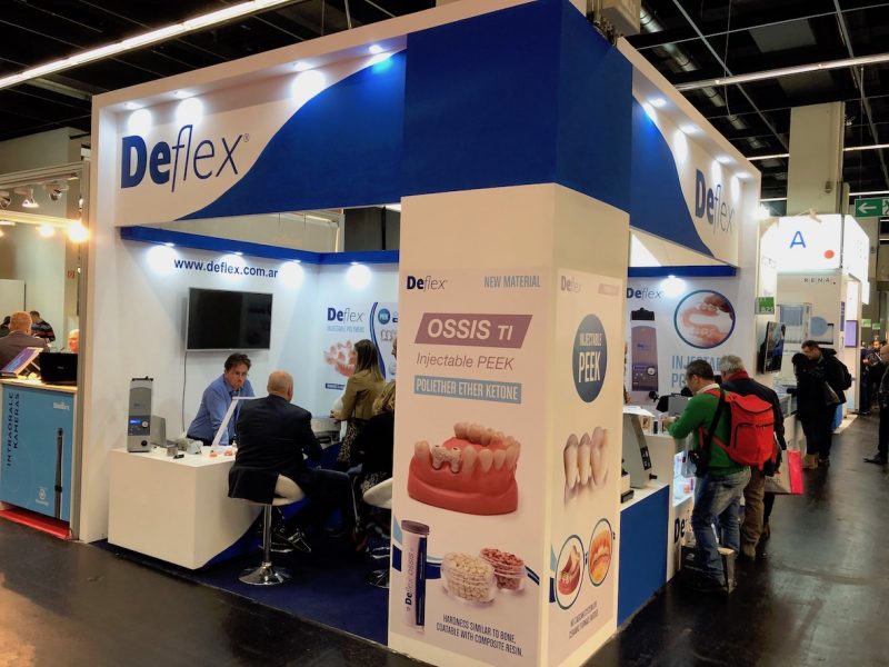 Equipo Deflex en IDS 2019, Alemania.